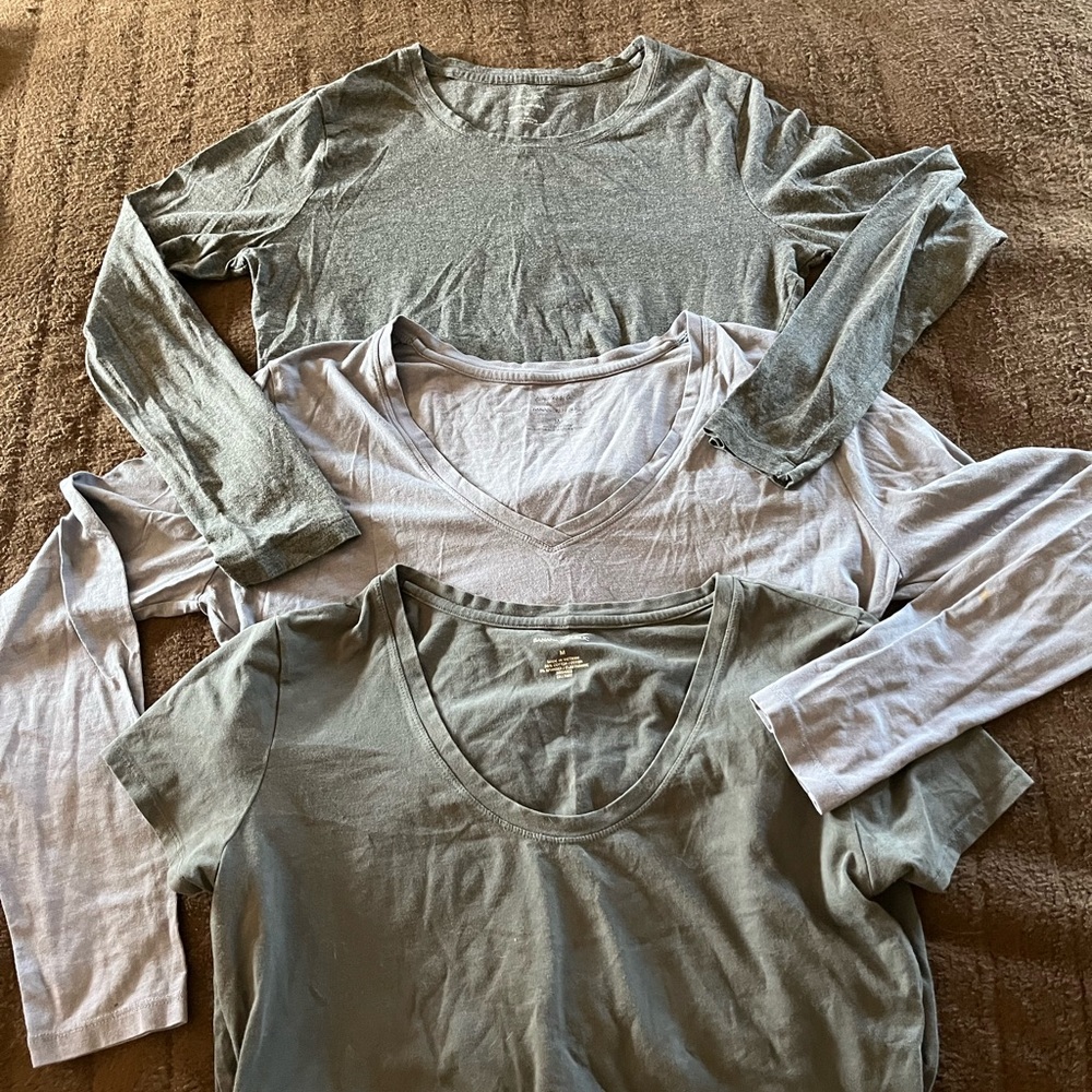 Bundle of 3 banana republic shirts
